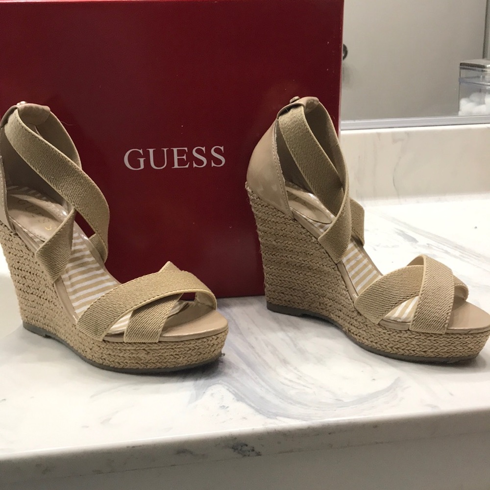 Guess wedges